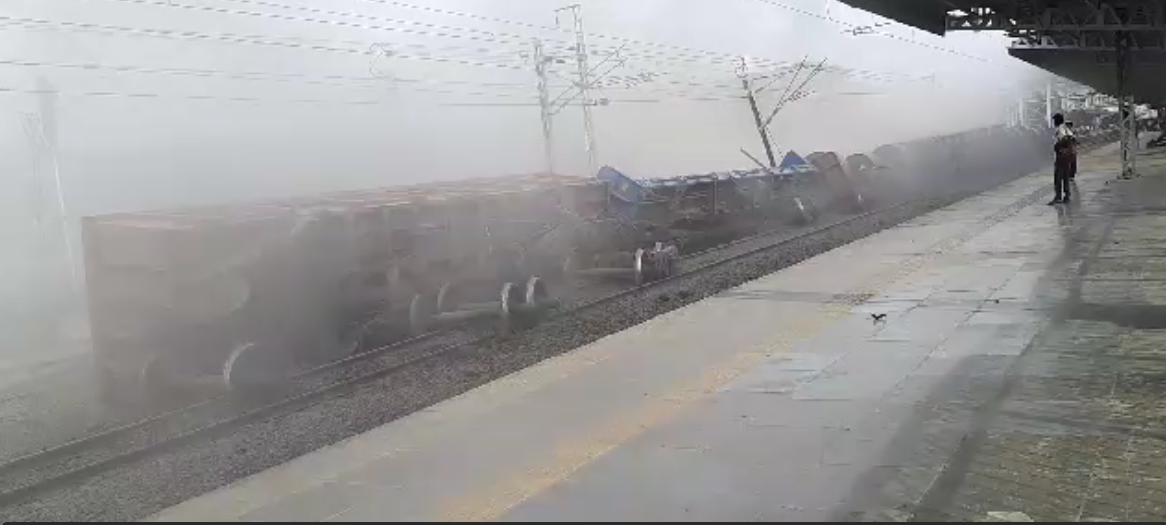 Impact Of Train Services Affected As Train Derails In Palghar, Mumbai
