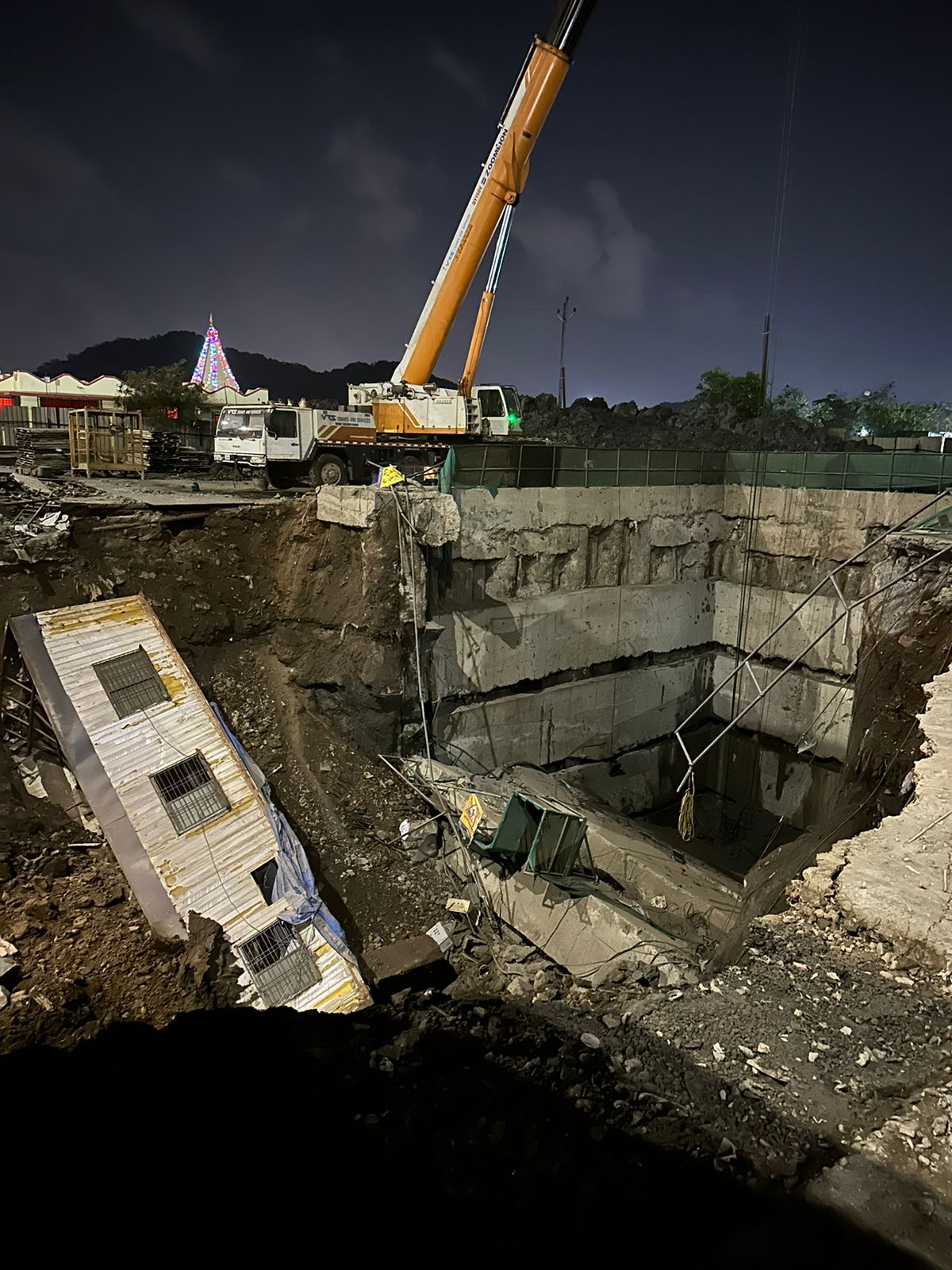 On the night of 29 May 2024, at around 2100 hrs, an accident occurred at the Surya water supply project located in Sasuon Navghar village, near Vasai in Palghar district, Maharashtra.