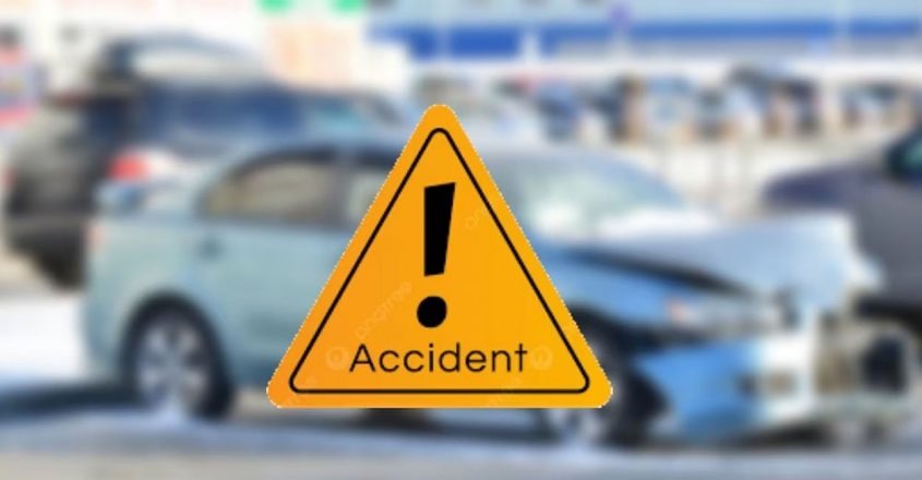 Maharashtra Buldhana Road Accident : कार और ट्रक की जबर्दस्त टक्कर,दो लोगों की मौके पर ही मौत