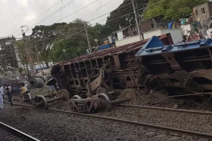 Due To The Derailment Of A Goods Train At Palghar Yard All Down Local Trains Will Run Up To Virar Station Till Further Information.