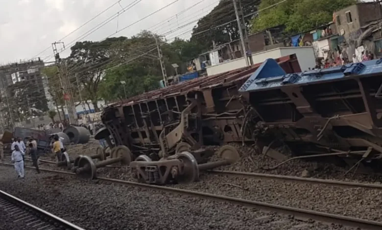 Due to the derailment of a goods train at Palghar Yard all down local trains will run up to Virar station till further information.