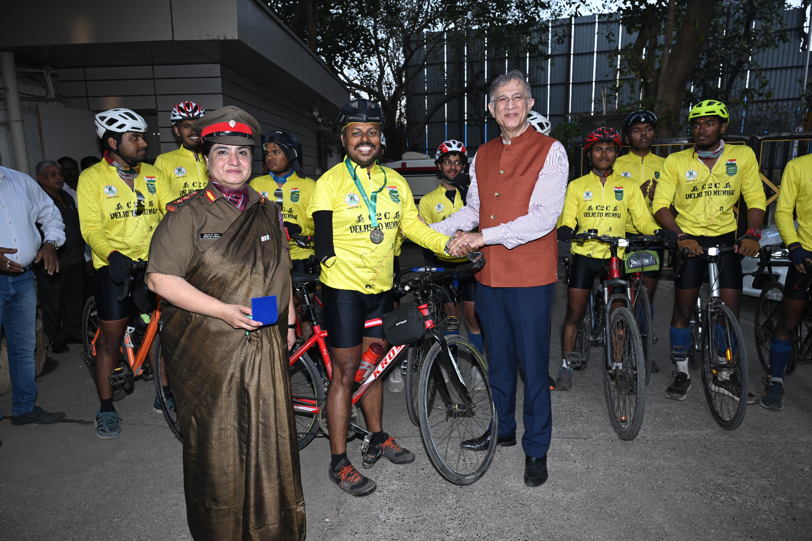 HSNC cyclists reached Mumbai