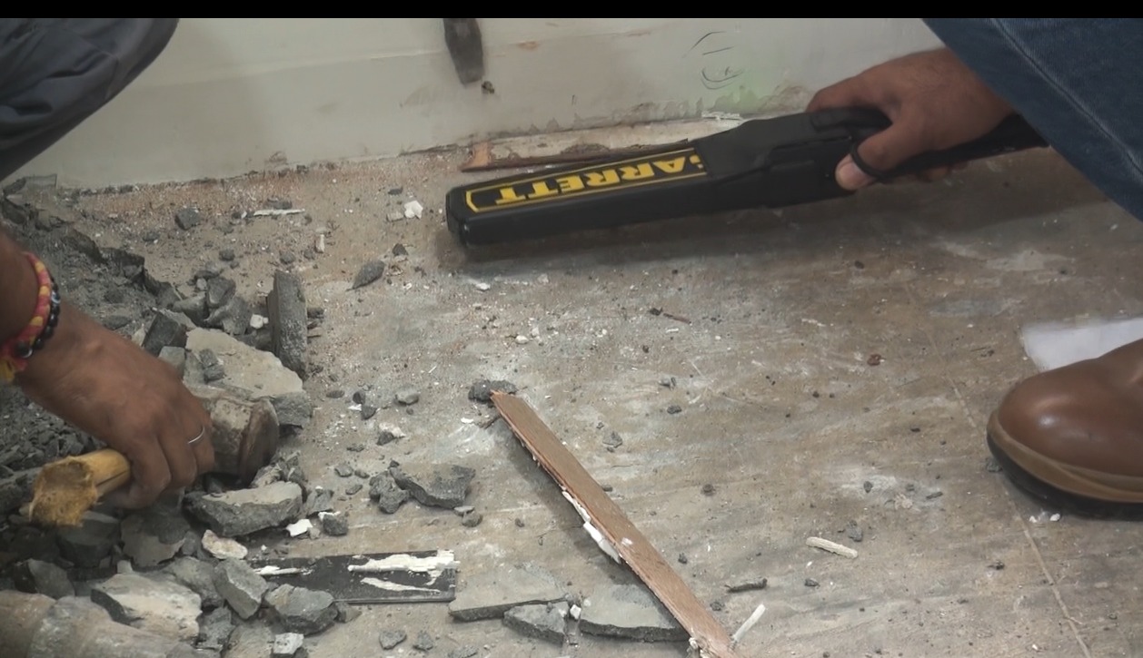 Lilavati Hospital trust Scam Update