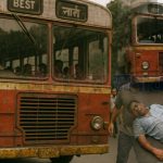 चेंबूर में बेस्ट बस से गिरा यात्री, गंभीर चोट के बाद ड्राइवर पर लापरवाही का केस दर्ज।