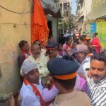 शिवसेना (ठाकरे) का बीएमसी कार्यालय की ओर जोरदार मार्च, पहले दिन ही कई गिरफ्तारियां!
