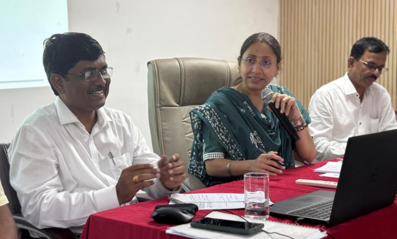 Vasai Virar: अनधिकृत बांधकाम धारकों को बड़ा झटका: विधायक स्नेहा दुबे पंडित ने महावितरण को दिए सख्त निर्देश! 1 Vasai Virar