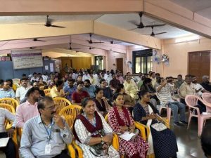 वसई पूर्व में विधायक स्नेहा ताई दुबे की जनसंवाद बैठक