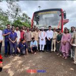 वाडा डिपो में नई बसों का उद्घाटन करते हुए सांसद हेमंत सवारा और विधायक शांताराम मोरे