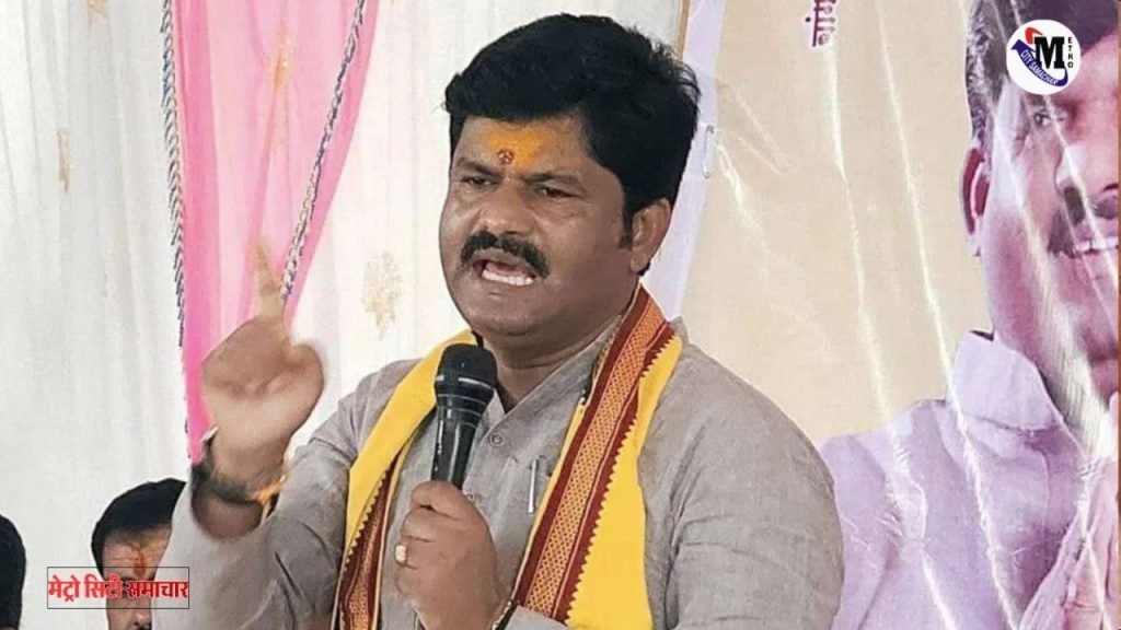 मुंबई के आजाद मैदान में ईसाई समुदाय द्वारा गोपीचंद पदलकर के बयान के खिलाफ धरना