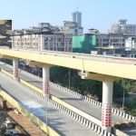 बारिश के बाद इंदिरा गांधी फ्लाईओवर पर बने खतरनाक गड्ढे – भायंदर