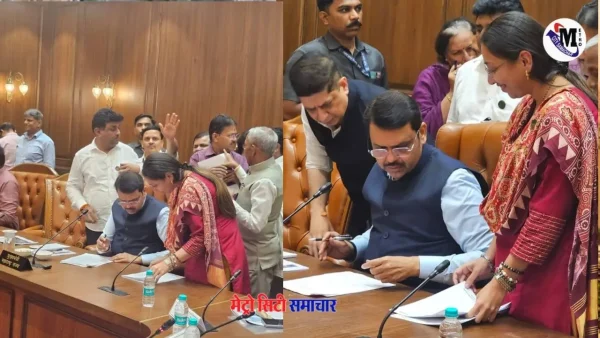 मुख्यमंत्री फडणवीस द्वारा वसई विरार के जिला परिषद स्कूलों और स्वास्थ्य केंद्रों को मनपा को सौंपने की घोषणा करते हुए