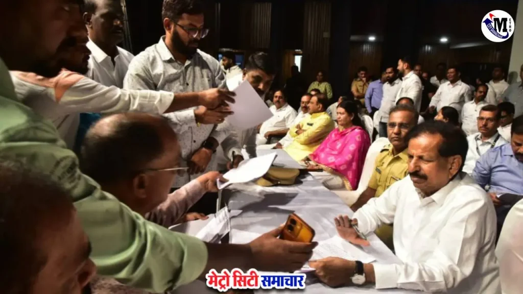 पालघर जिले में जनता दरबार का आयोजन