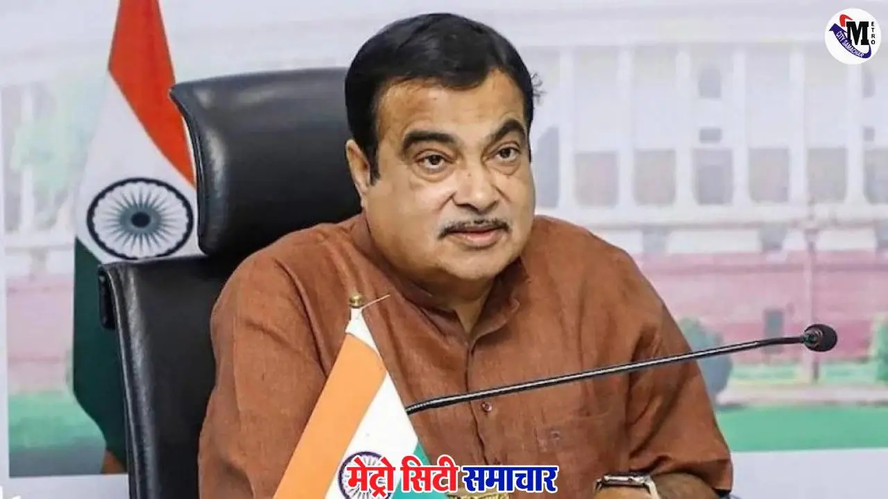 नितिन गडकरी VNIT नागपुर में भाषण देते हुए