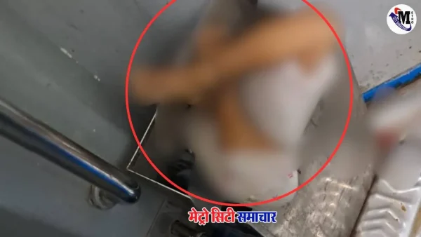 कुशीनगर एक्सप्रेस में बच्चे का शव मिला