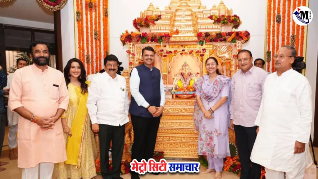 विधायक स्नेहा दुबे पंडित का ‘वर्षा’ निवास पर गणपति दर्शन