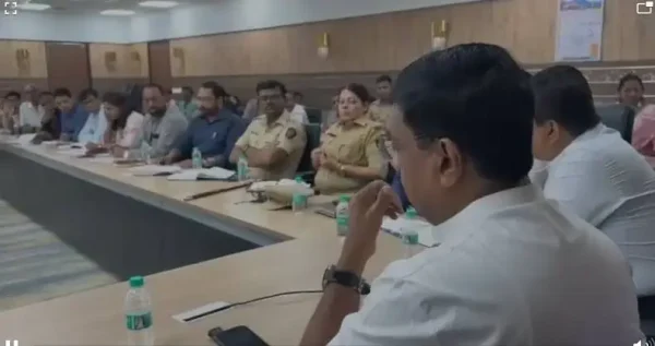 वसई-विरार में गैस सप्लाई को लेकर महापौर अजीव पाटिल की बैठक