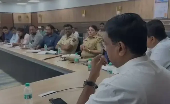 वसई-विरार में गैस सप्लाई को लेकर महापौर अजीव पाटिल की बैठक